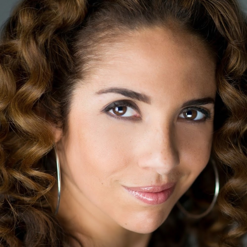 Meet your Posher, Dana